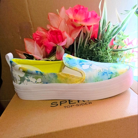 Sperry Crest Tokyo Nights Floral Tie-Dye Platform Slip On NWT Limited Edition - Picture 2 of 16